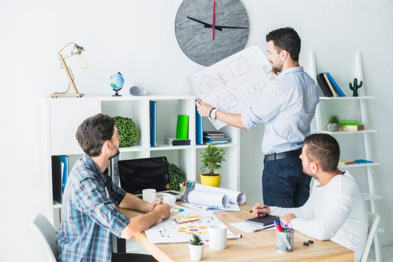 Project Management Jobs: A Complete Guide to Starting and Excelling